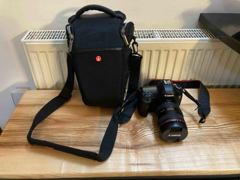 2 Months Used Canon EOS 5D Mark III with 24105mm Lens